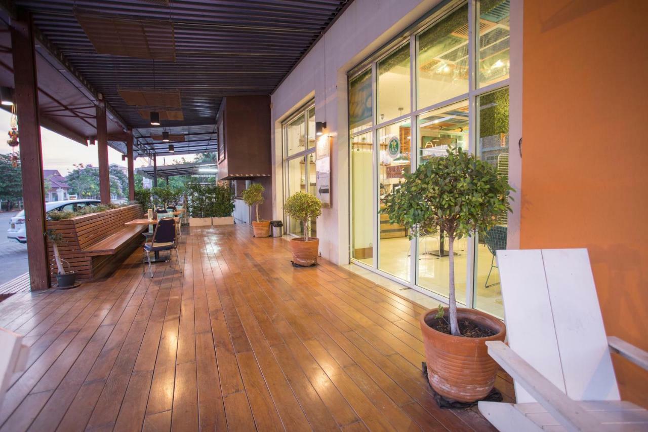 Aura Residence Savannakhet Exterior photo